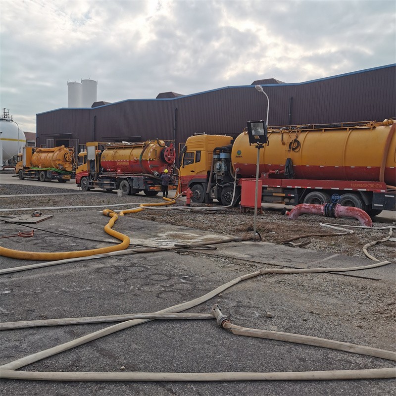 龙泉驿污水池清理