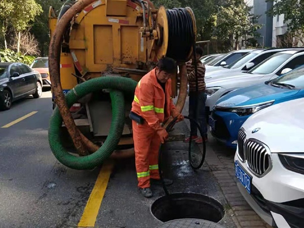 龙泉驿排污管道清淤